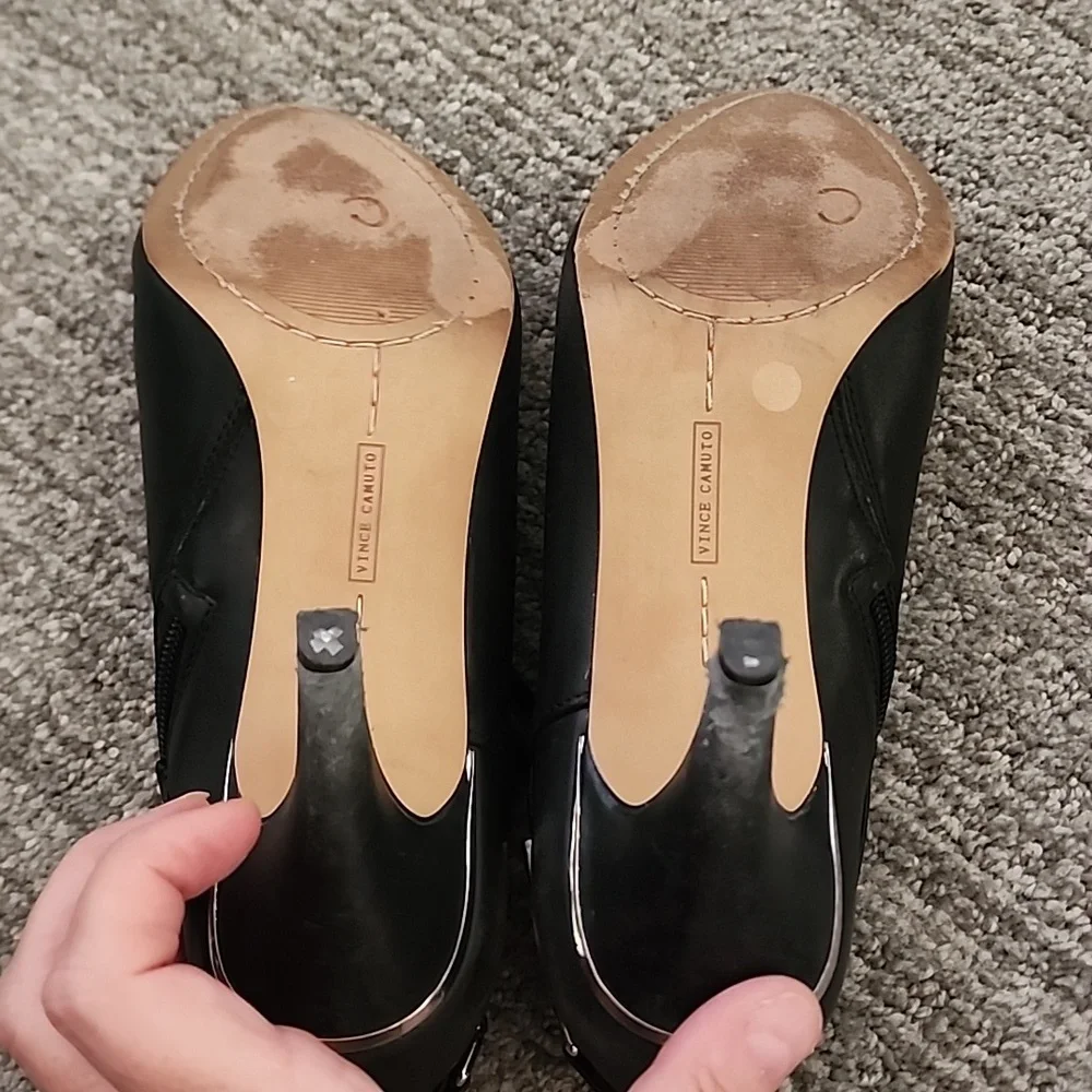 Vince Camuto Vesela Dress Booties Size 7.5